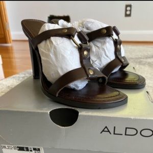 Aldo Sandals